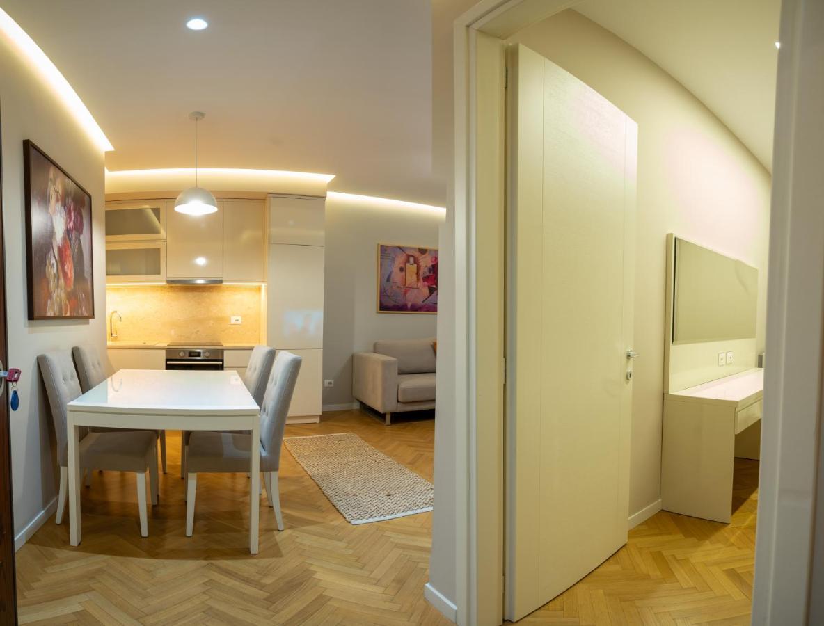 Center Tirana Liv Apartment Exterior photo
